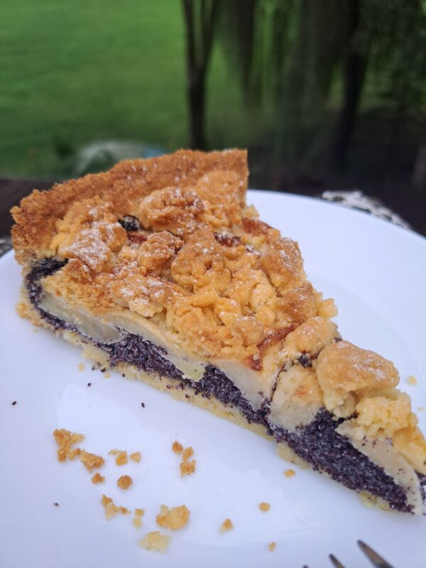 Saftiger Apfel-Mohn-Streuselkuchen